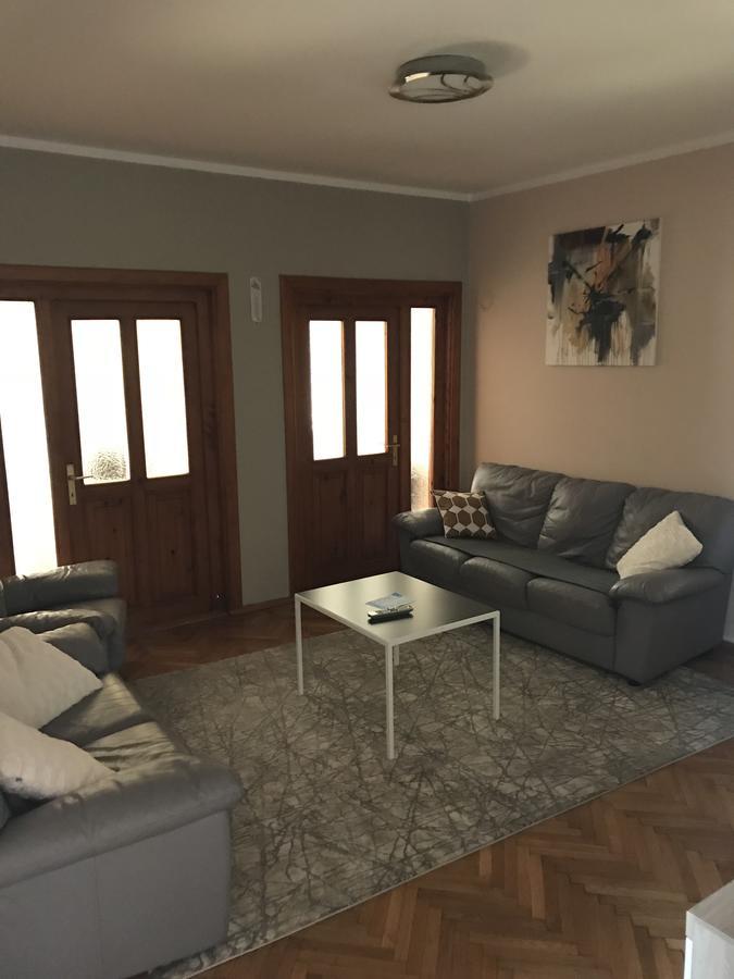 Five Apartments Indija Exterior foto